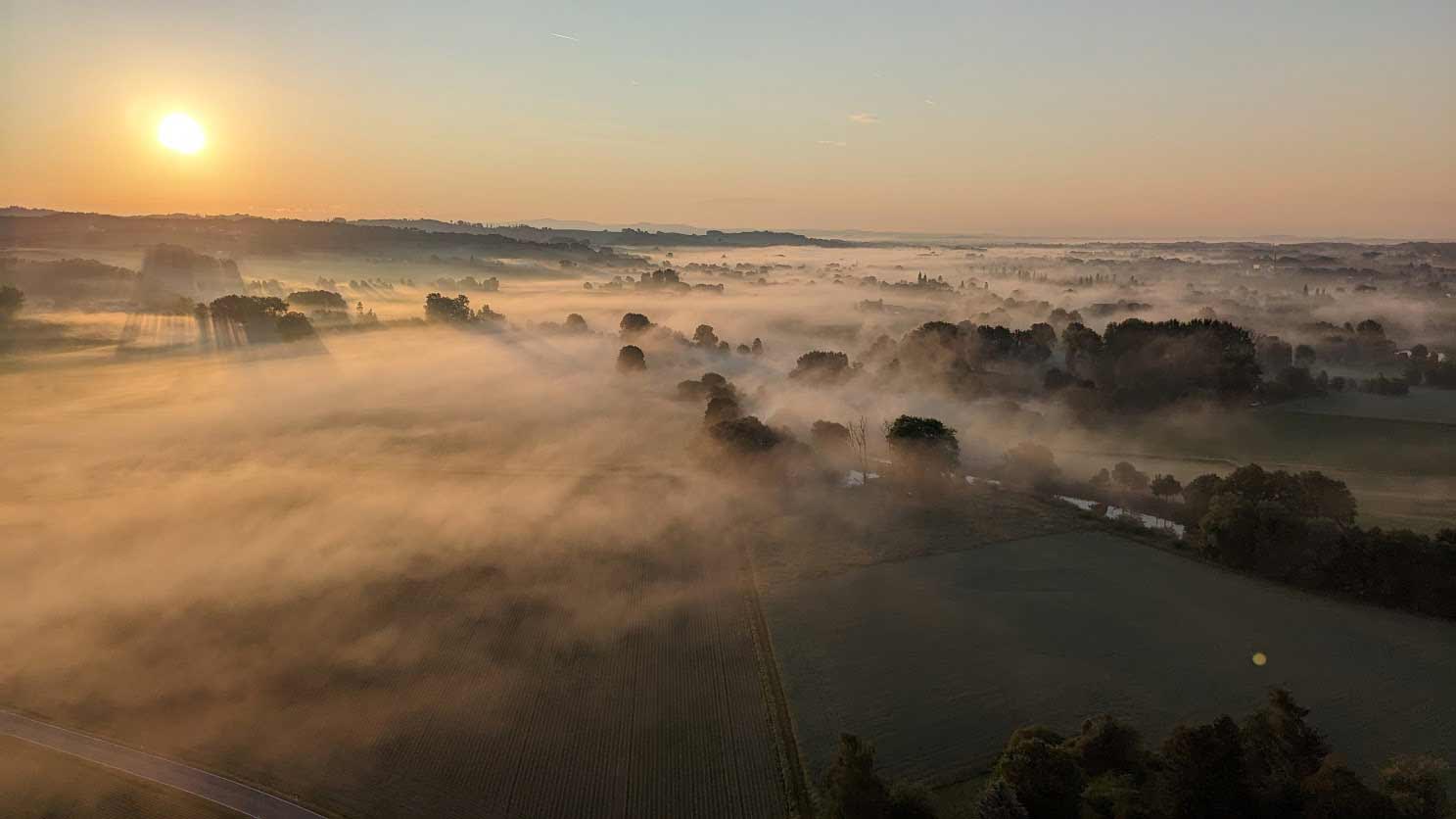 Wolken-Zierbild-Ballonfahren-Bayern-Ballonhafen